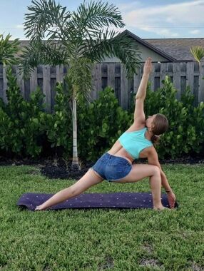 Distressed Denim Cutoff Shorts - Blue From Forever 21 Size US 28 Good Condition!